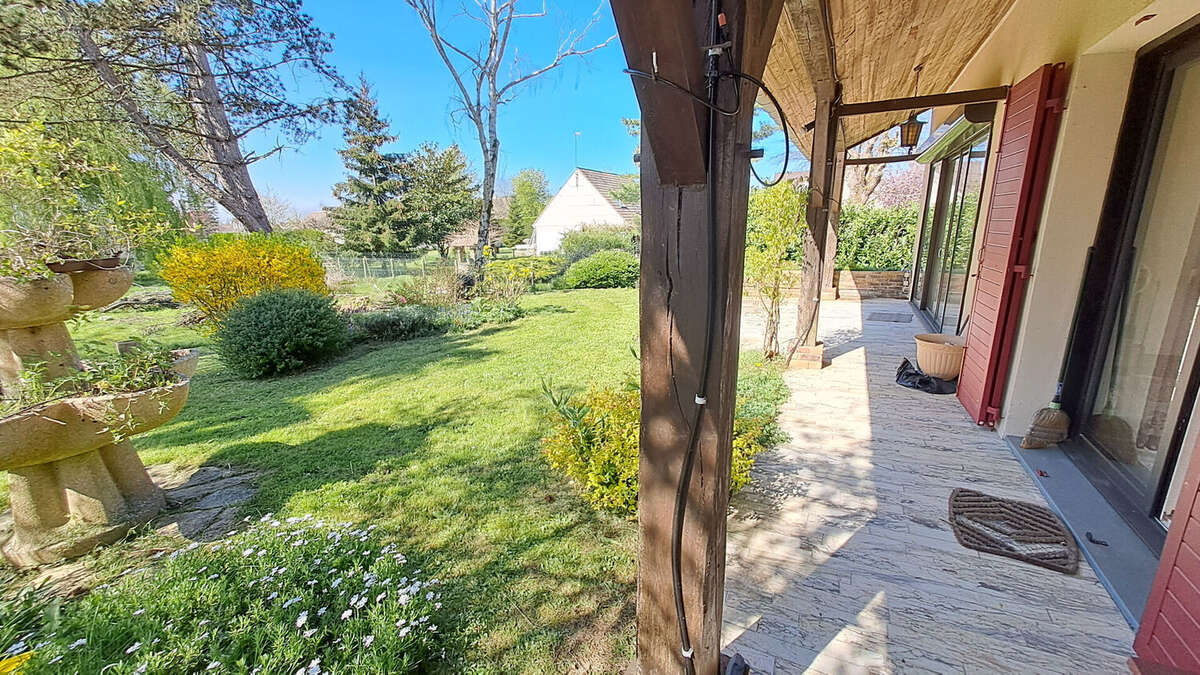 Maison à CERNAY-LA-VILLE