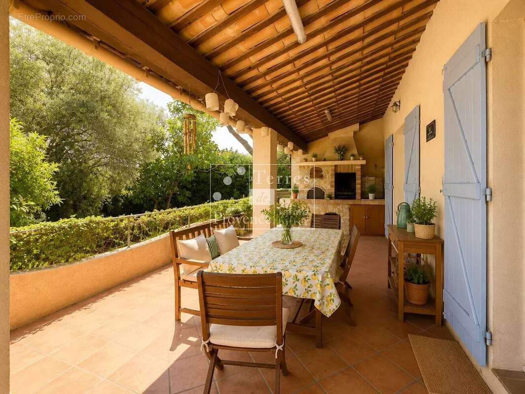 Maison à FREJUS