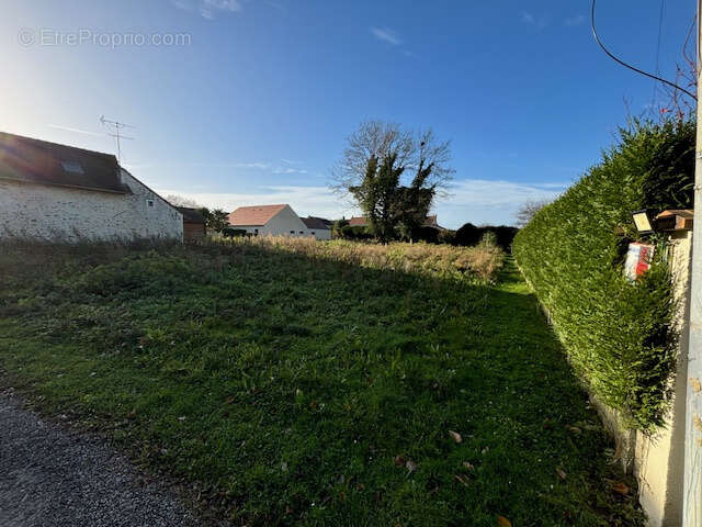 Terrain constructible 870m2 - photo 3