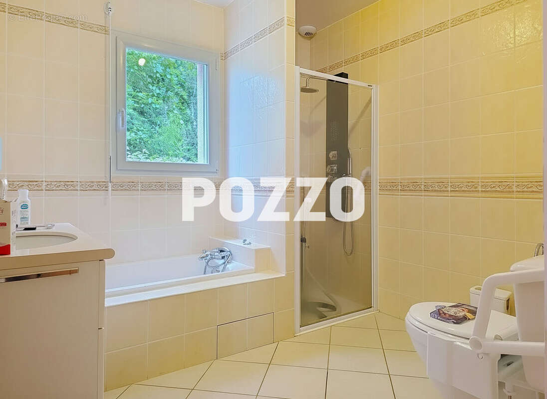 Maison Yquelon 6 pièce(s) 137 m² - photo 6