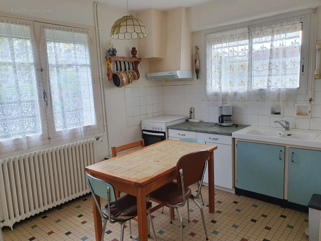 Maison à SAINTES