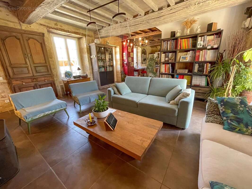 Maison à EXCIDEUIL