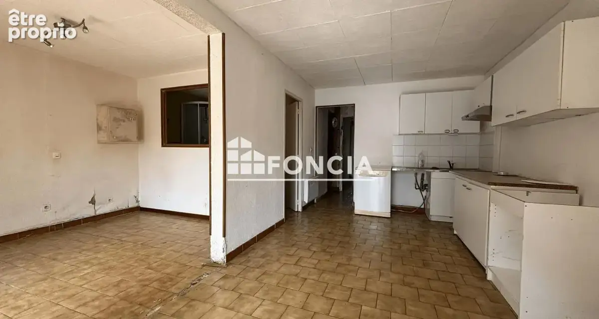 Agde, appartement à renover, 4 pièces, loggia et jardin - photo 6