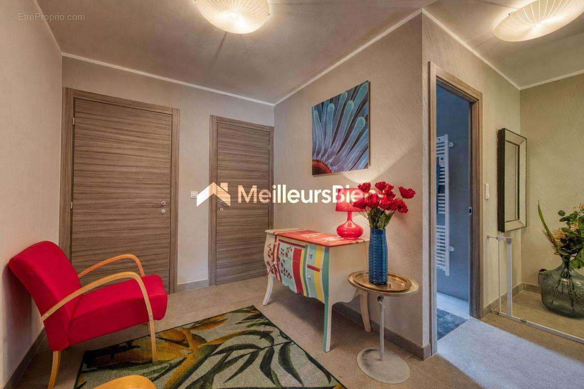 AMANCY - Belle maison familiale de 151m2 avec piscine - 4 chambres - photo 12