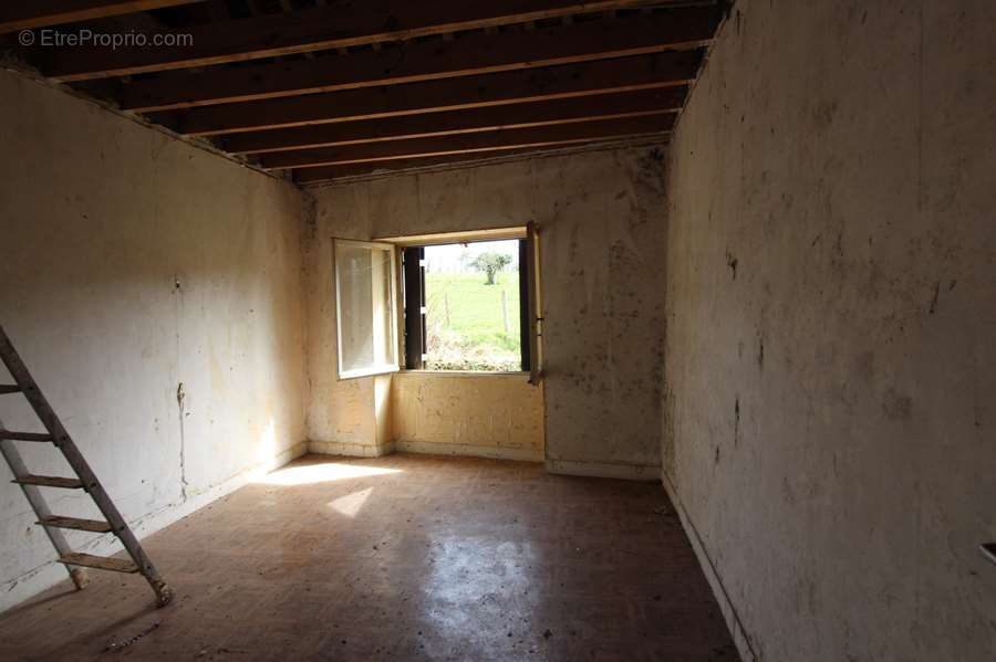 58, Exclusivité Agence à 5mns de Clamecy - Maison de Campagnie à finir de restaurer + matériaux. - photo 7