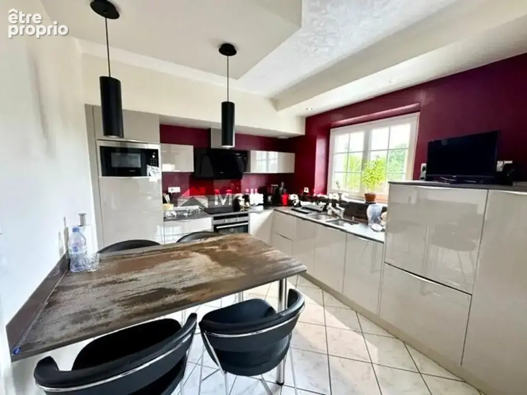 Maison familiale 4 chambres, état très soigné, prête à vivre - photo 7