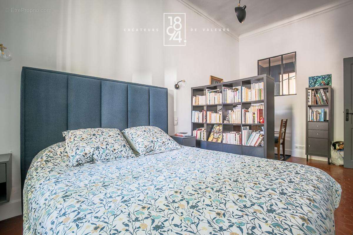 Appartement à MARSEILLE-5E