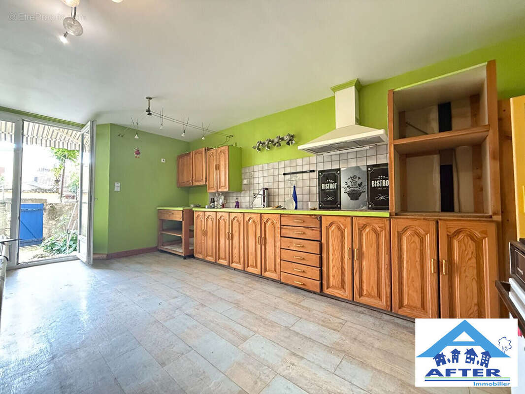 Maison à ROSIERES-AUX-SALINES