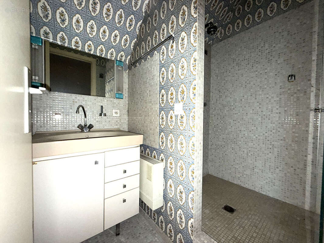 Appartement  à rénover / Lons-Le-Saunier / 5 pièces / 3 chambres / 125.97 m² - photo 7