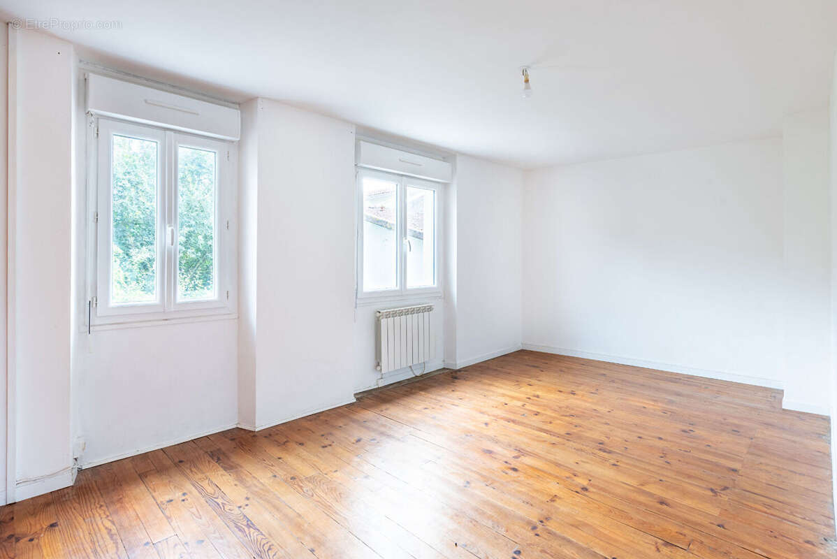 Maison à HAGETMAU