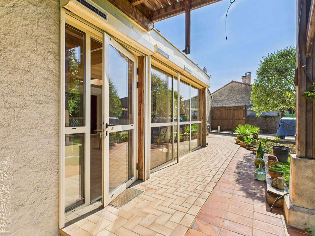 Maison à LIVRON-SUR-DROME