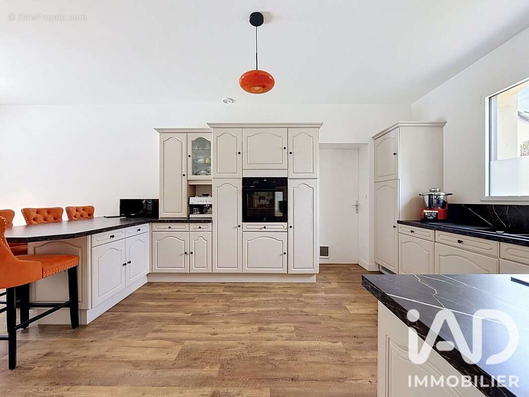 Maison 258 m² à Vertou  - photo 5