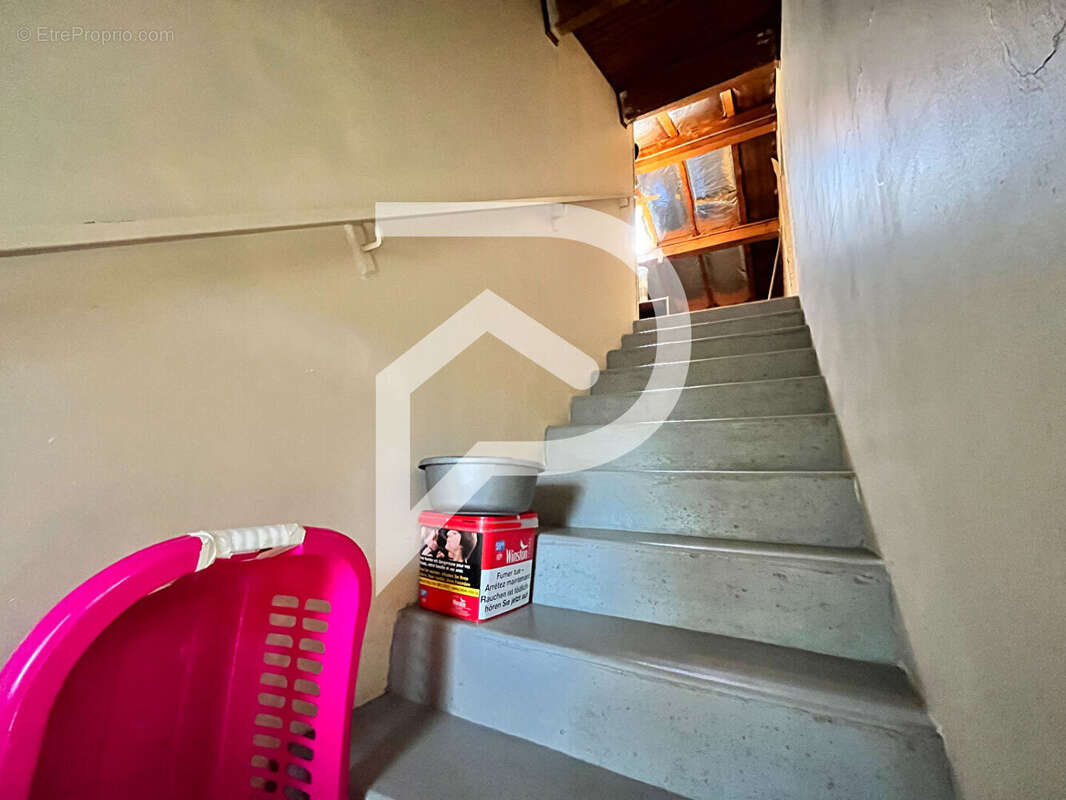 Maison à SAINT-ELOY-LES-MINES