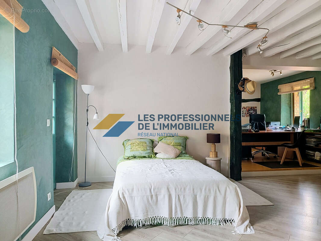 Maison à AMILLY