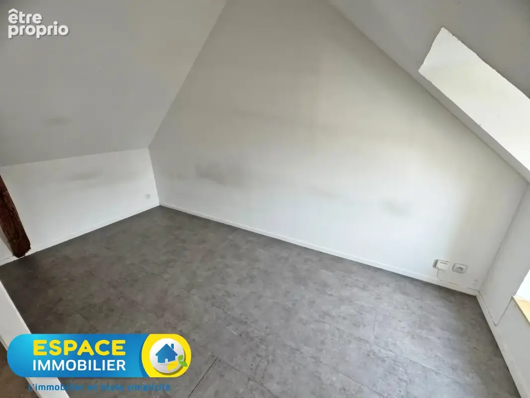 EXCLUSIVITE ! Hyper centre de Châteauneuf-sur-Loire - Appartement T2 - photo 3
