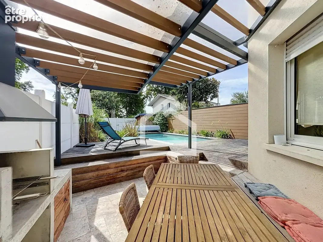 LE BOUSCAT - Maison familiale de 127 m2 - GARAGE - PISCINE - photo 3