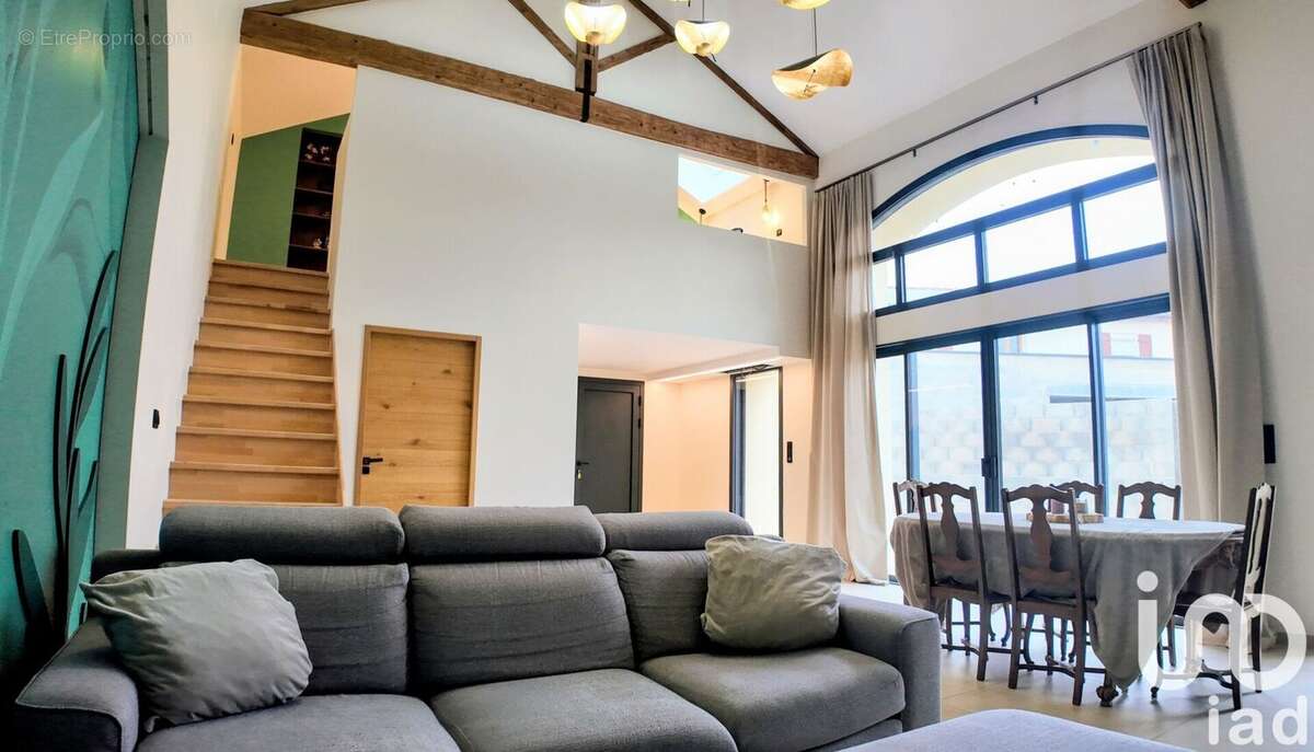 Photo 2 - Maison à MONTROND-LES-BAINS