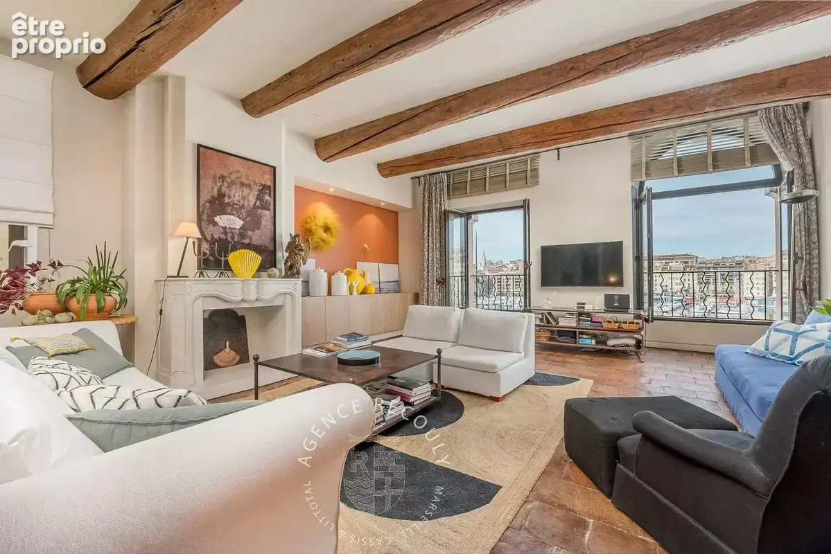 Appartement à MARSEILLE-1E