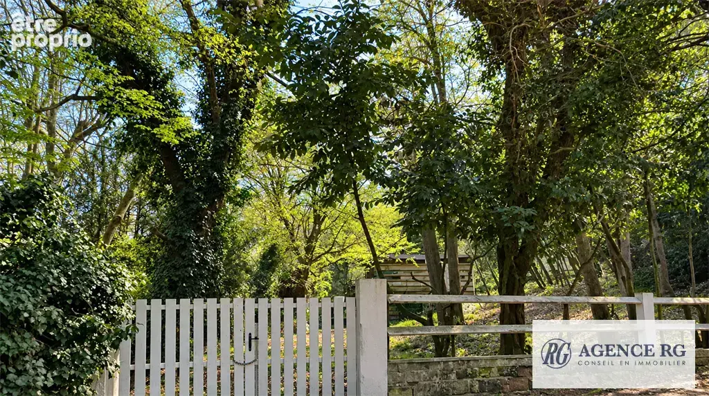 Terrain constructible au calme absolu - photo 1