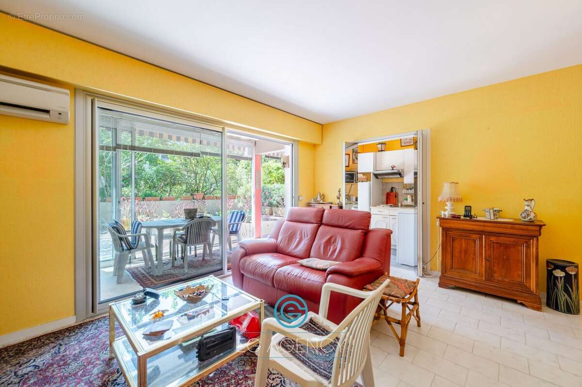 Appartement 43 m² à Marseille-8e  - photo 4