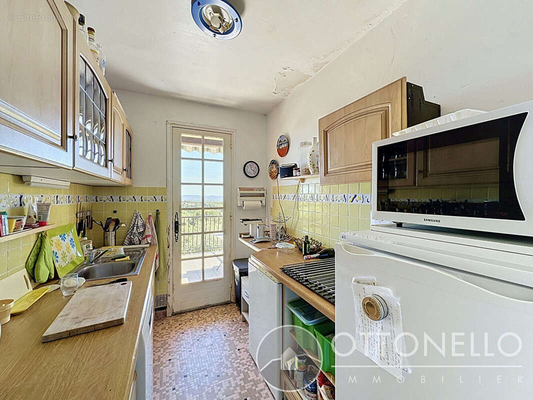Maison à ROQUEBRUNE-SUR-ARGENS