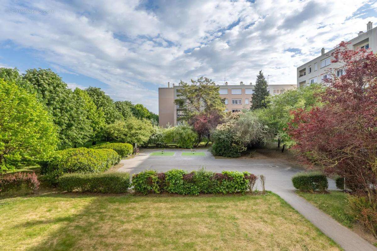 Appartement à SAINT-GRATIEN