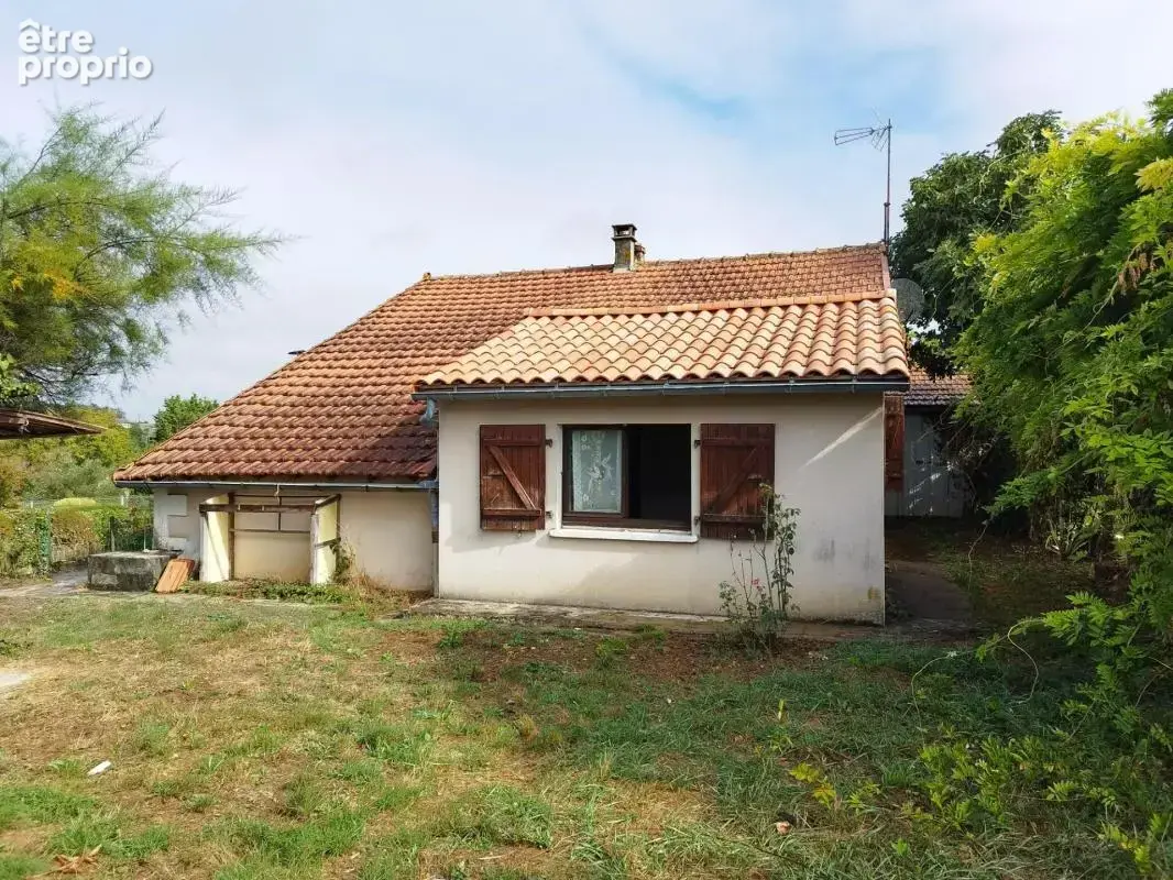 Taponnat, La Rochefoucauld, maison 83 m² avec dépendances et terrain clos 1725 m² - photo 11