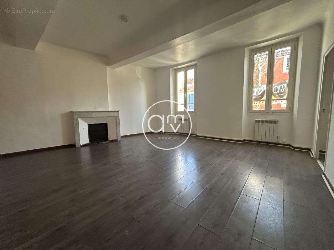 Appartement à CUERS