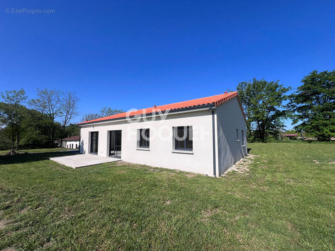 Maison à BULHON