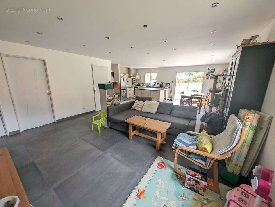 Maison à CHAPAREILLAN