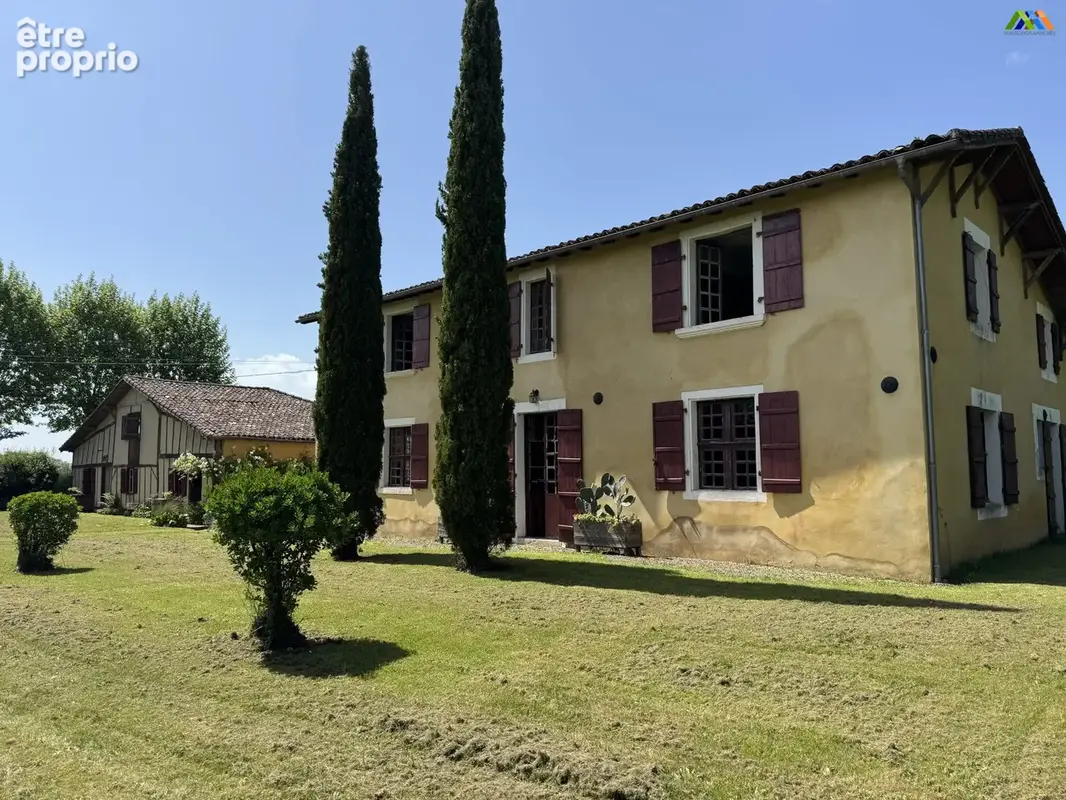 Maison 8 pièces 275 m² à vendre à Hagetmau (40700) - photo 2