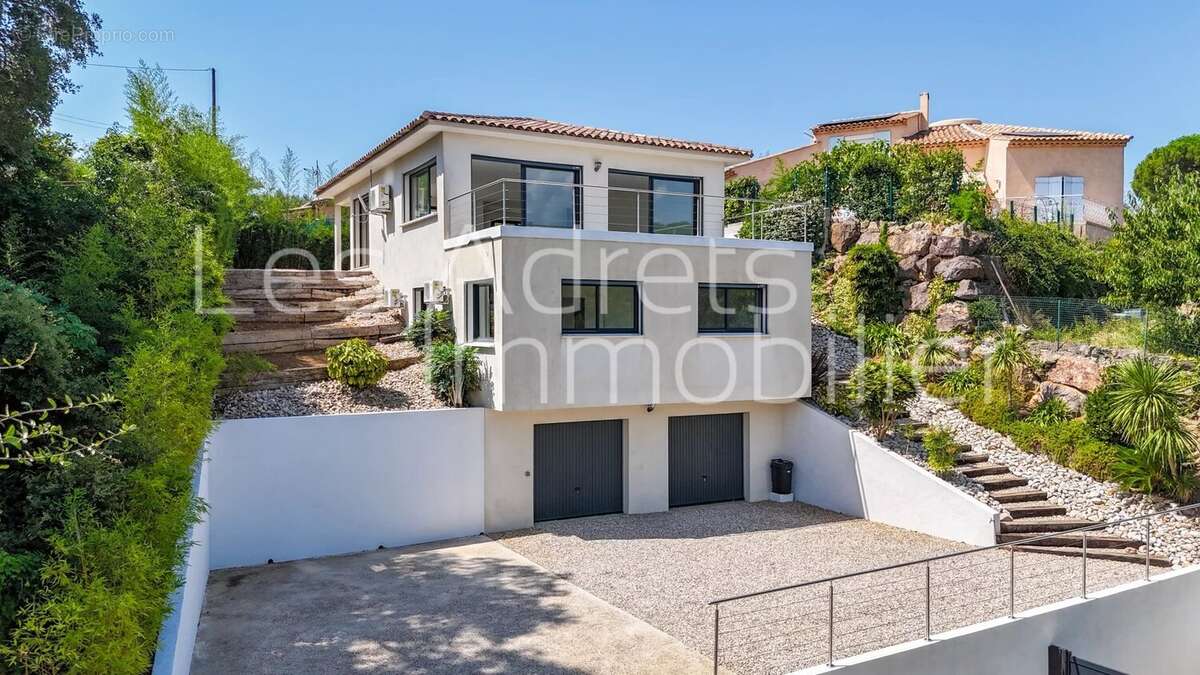 Maison à LES ADRETS-DE-L'ESTEREL