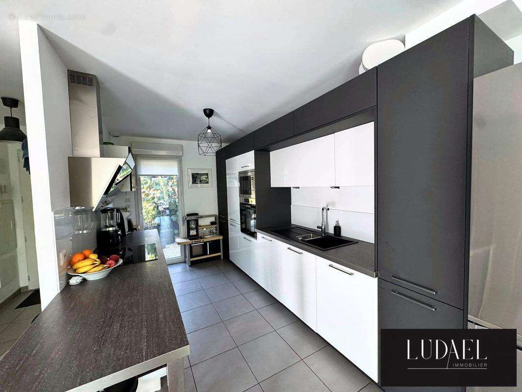 MIONS - Élégante maison familiale avec piscine Mions - photo 4