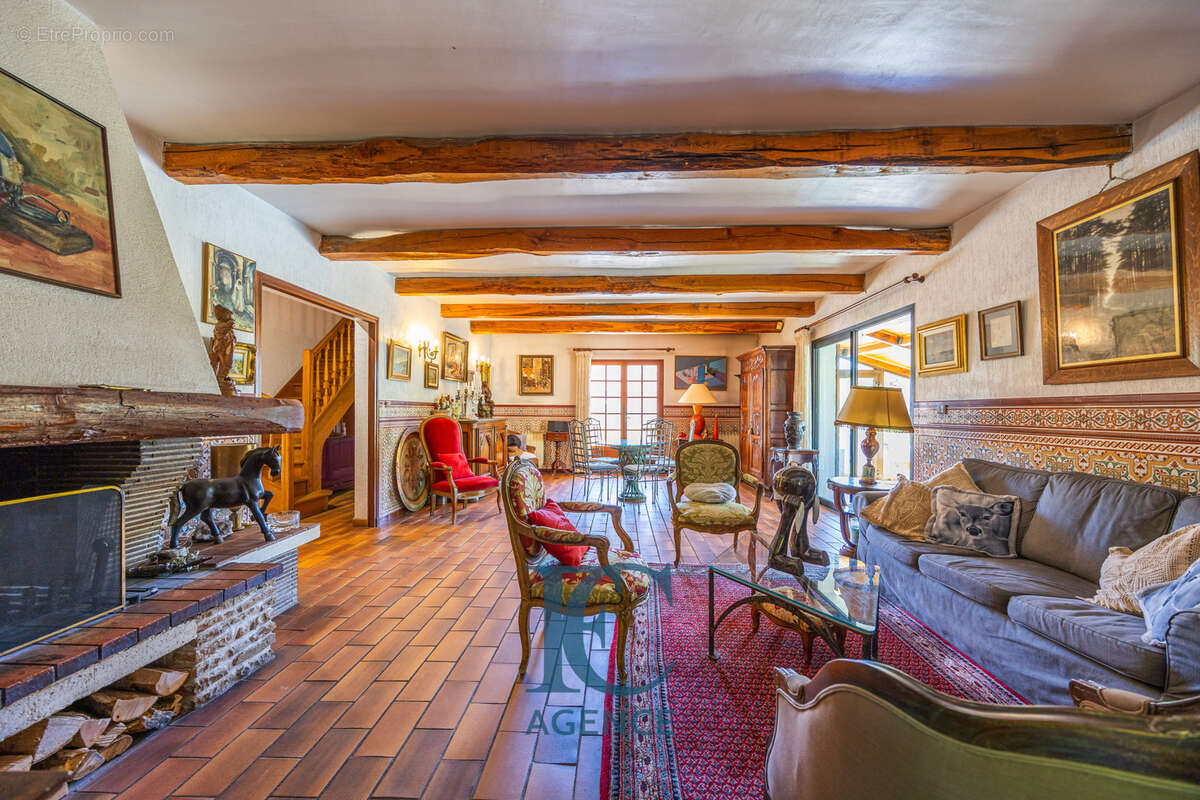 Maison à SIX-FOURS-LES-PLAGES