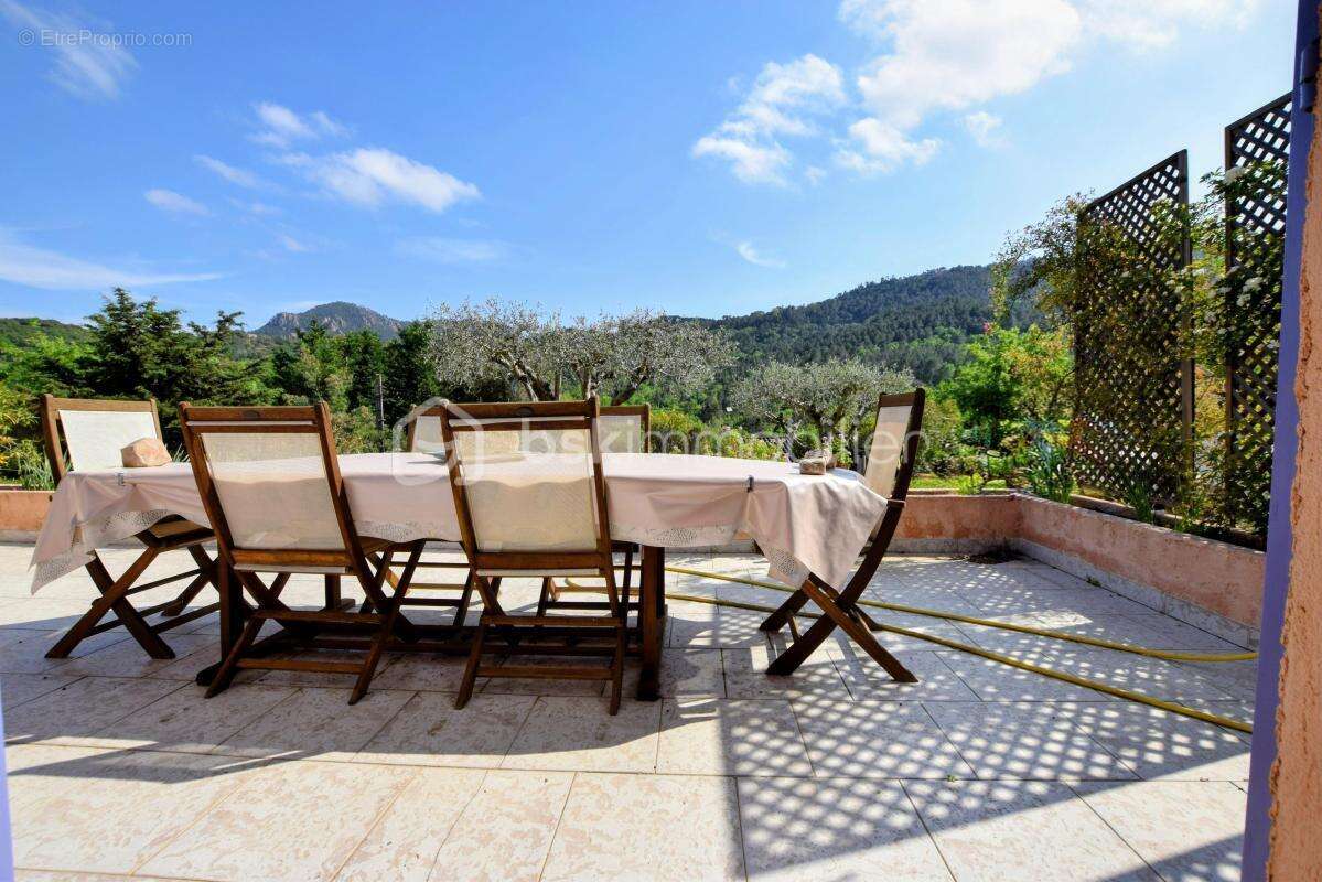 Maison à LES ADRETS-DE-L'ESTEREL