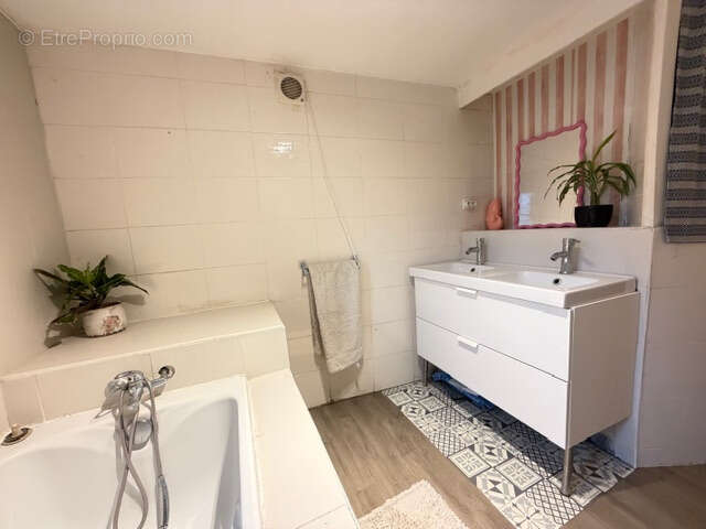 Appartement à COMPANS