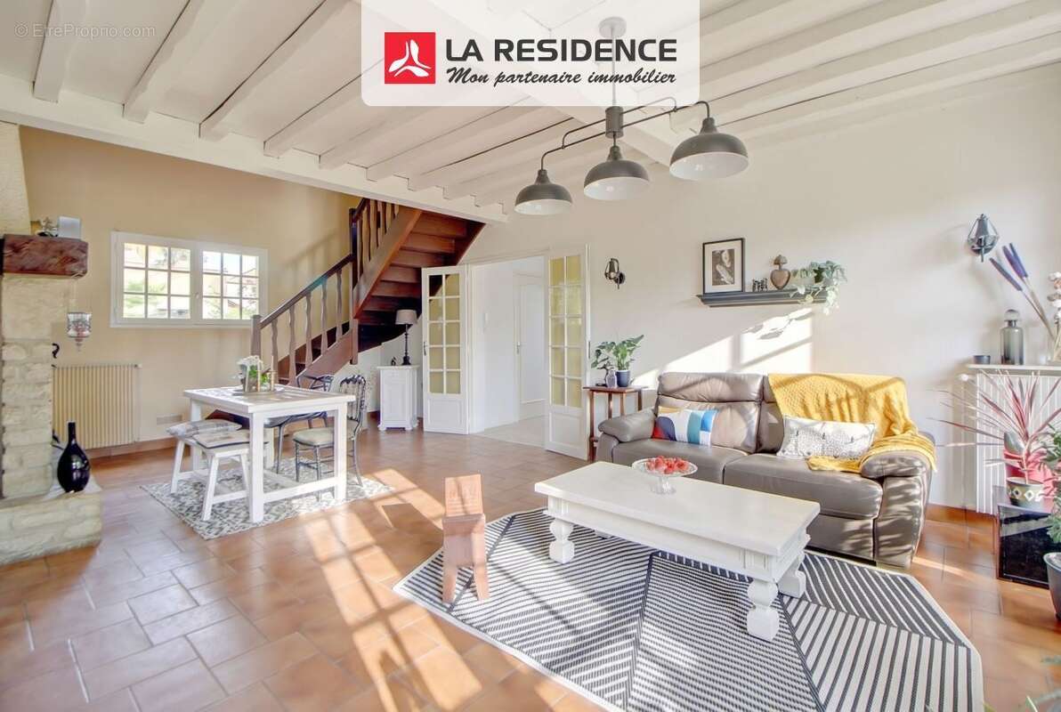 Maison à VERNEUIL-SUR-SEINE