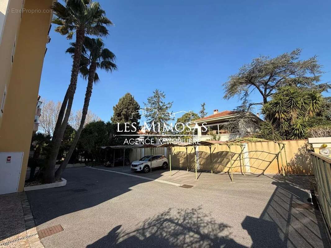 Appartement à FREJUS