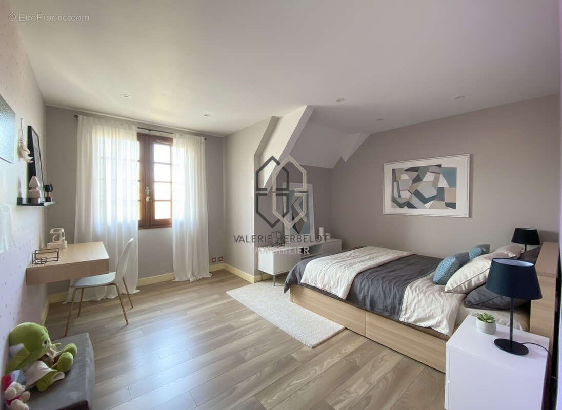 Maison à CHAMPIGNY-SUR-MARNE