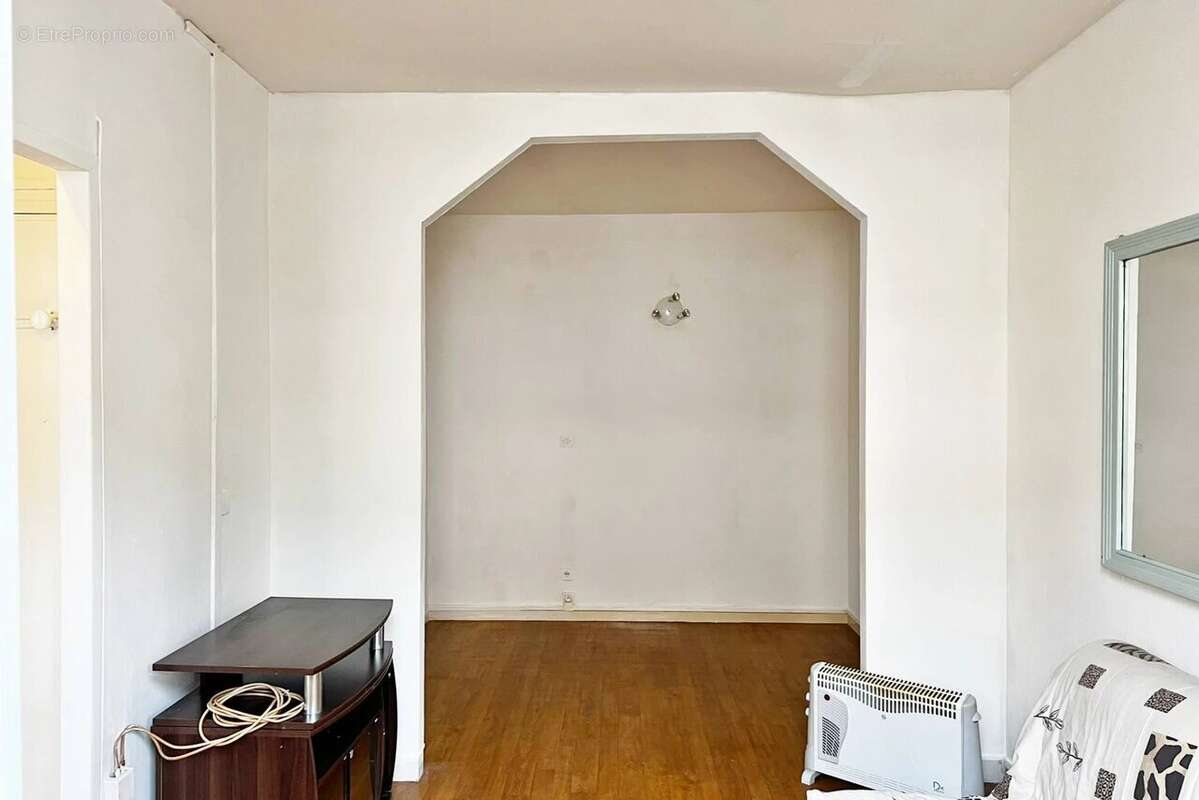 Appartement à SAINT-MAUR-DES-FOSSES