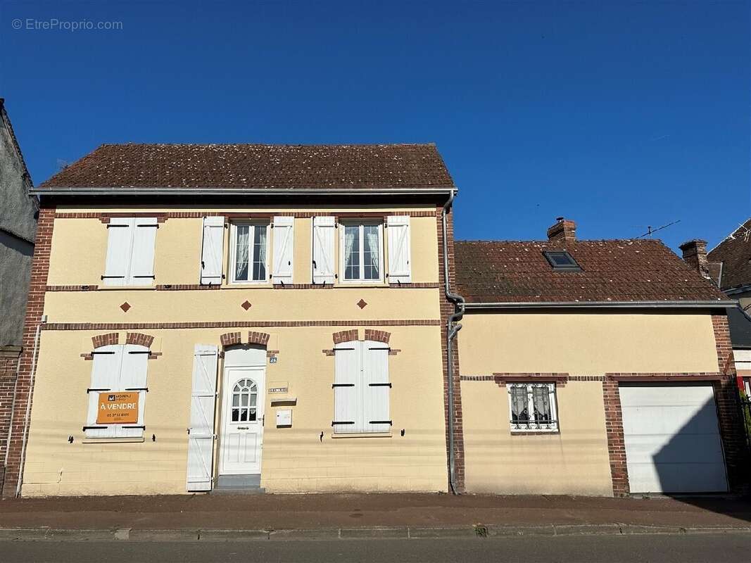 Maison à CHATEAUNEUF-EN-THYMERAIS