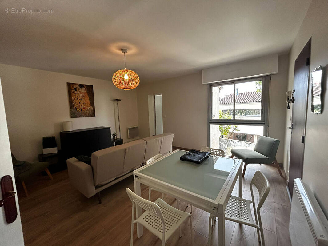 Appartement à BORDEAUX