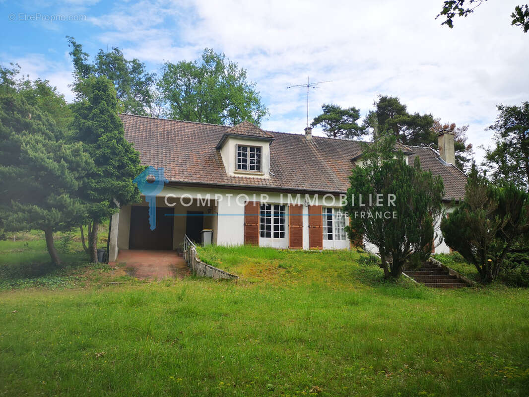 Maison à LA FERTE-ALAIS
