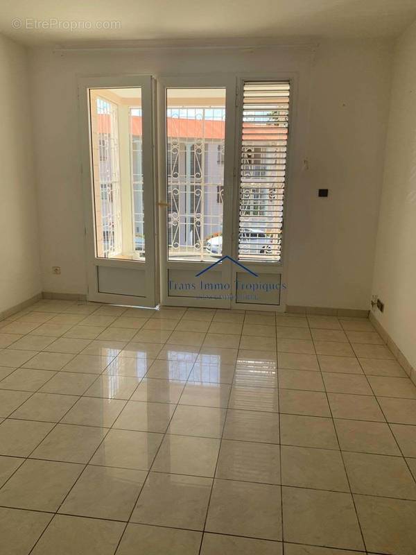 Appartement  T4 à Acajou - photo 2