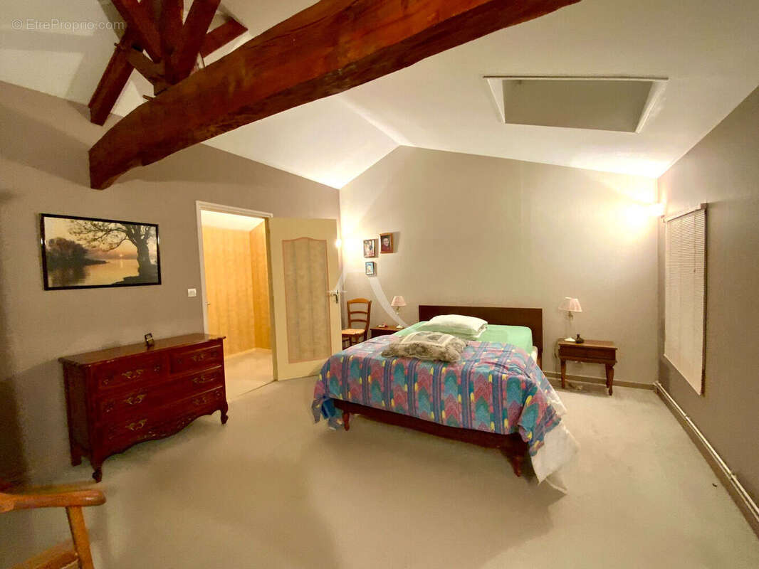 Maison à MIRAMBEAU