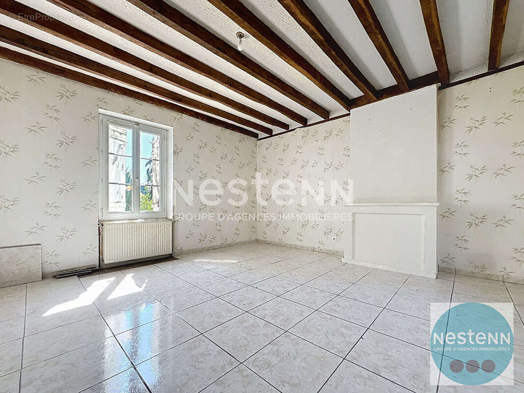 Maison 179 m² avec  garages à moins de 890 /m² : une opportunité rare à Mesland ! - photo 2
