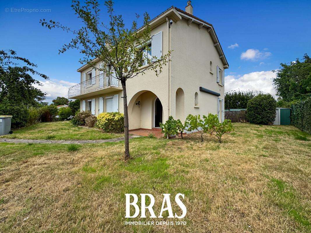 Maison à SAINT-SEBASTIEN-SUR-LOIRE