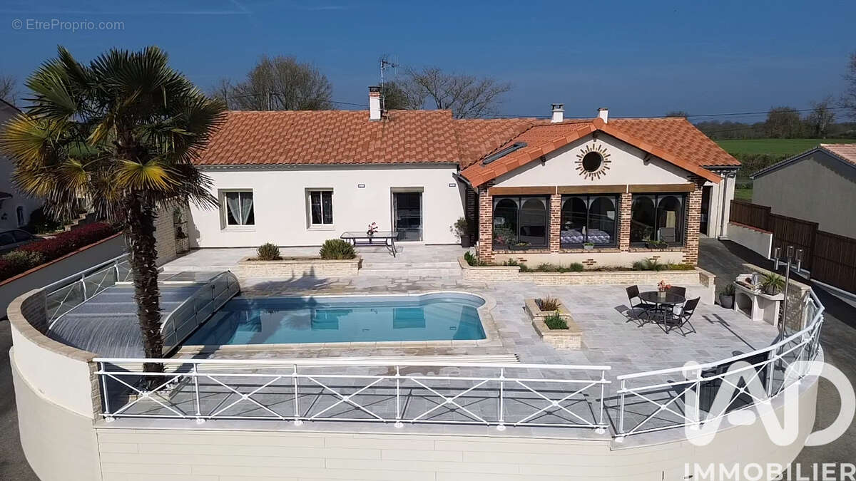 Photo 2 - Maison à SAINT-PARDOUX