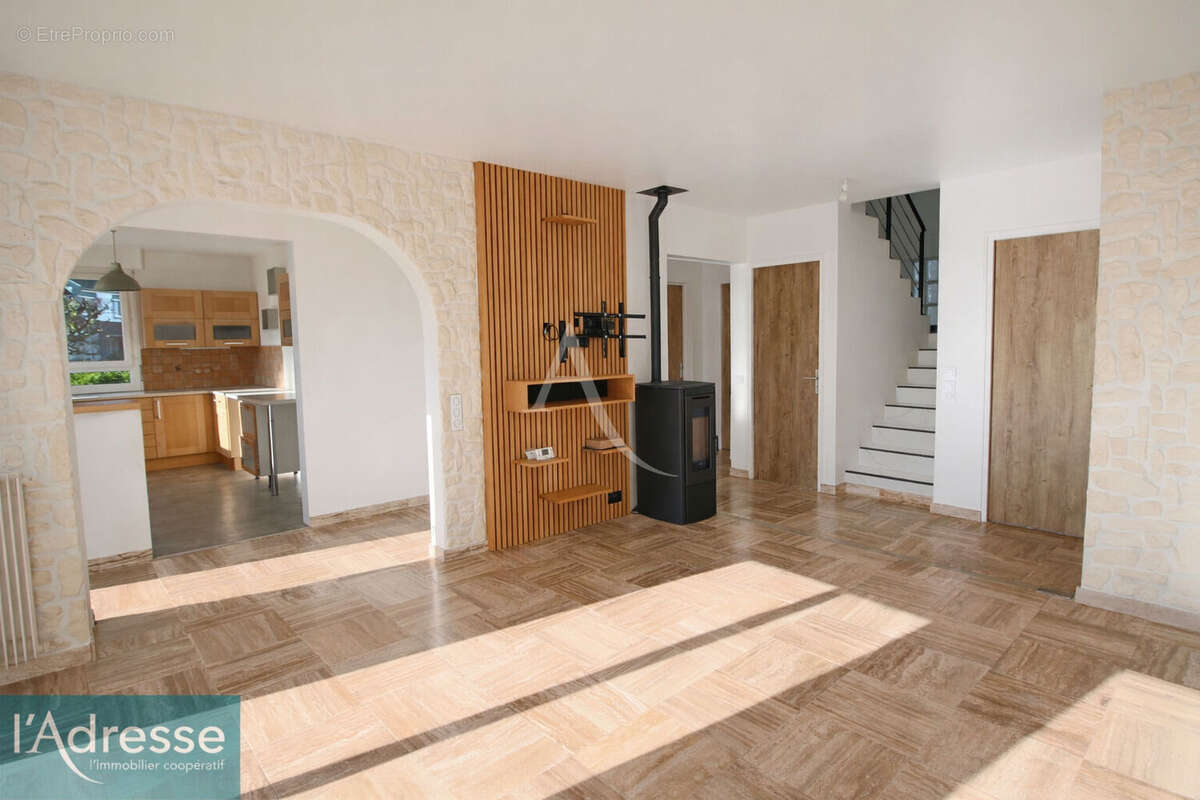 Maison à SAVIGNY-SUR-ORGE