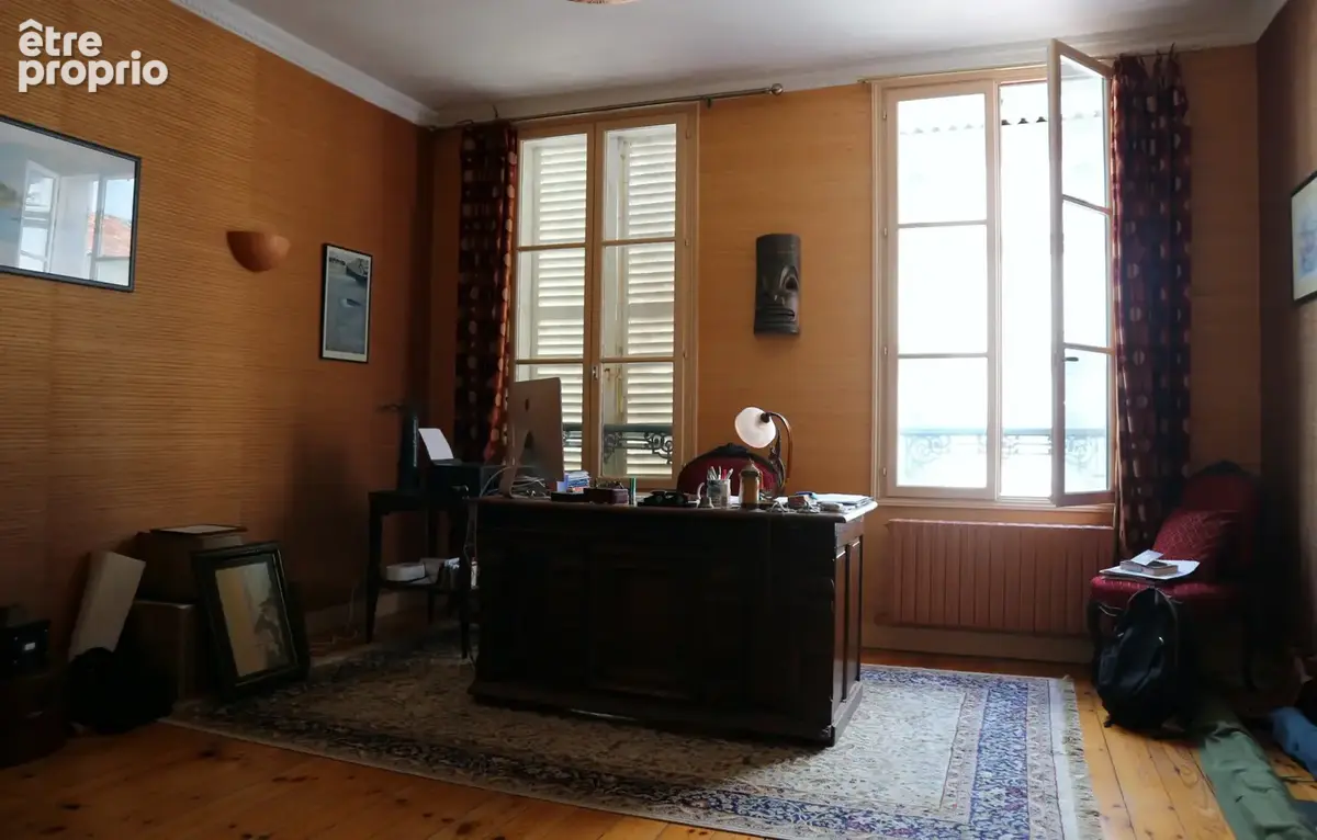 Saintes, centre historique, appartement 343 m2 - photo 12